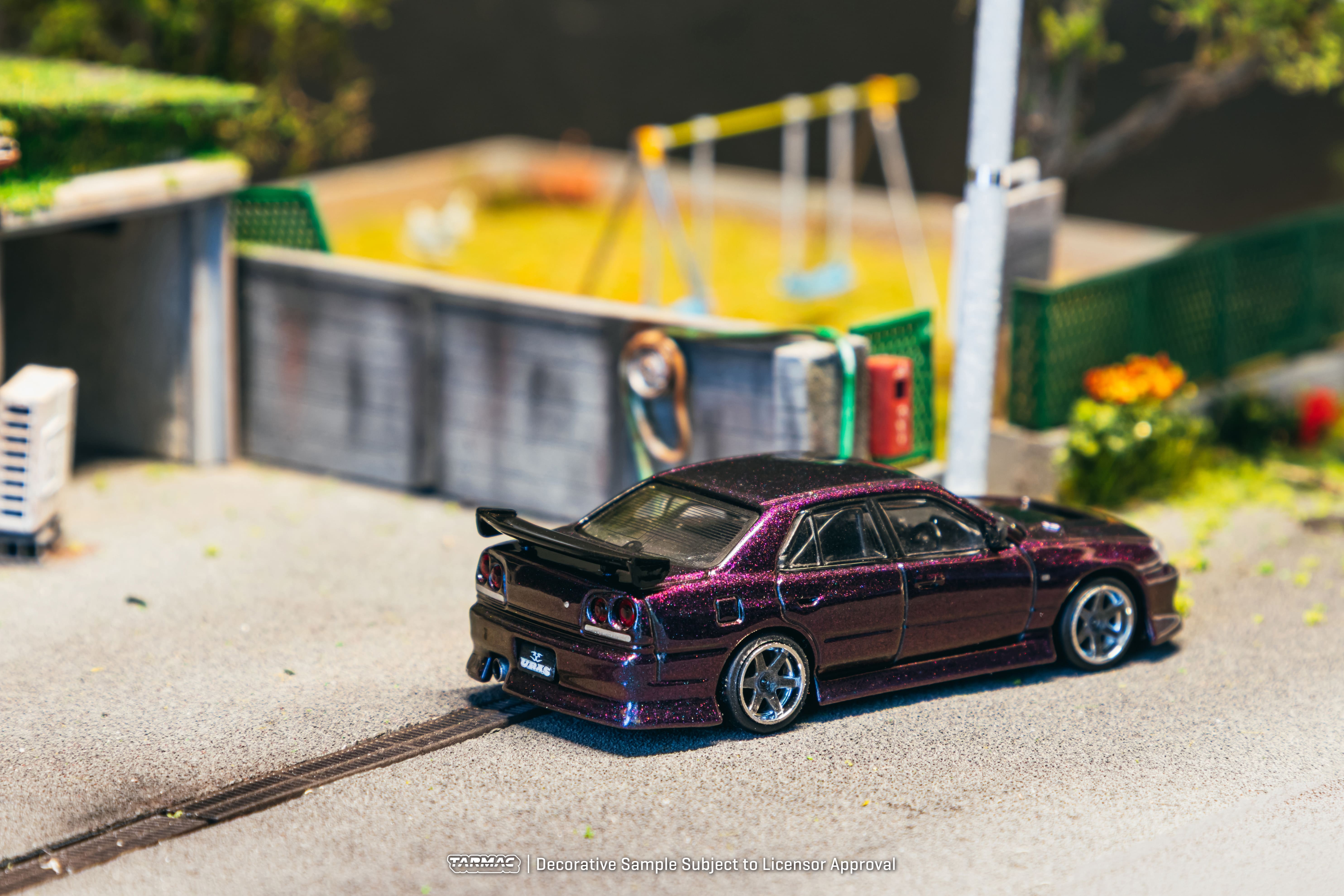 Nissan Skyline GTR (ER34) URAS 2025 midnight purple 1:64 Tarmac