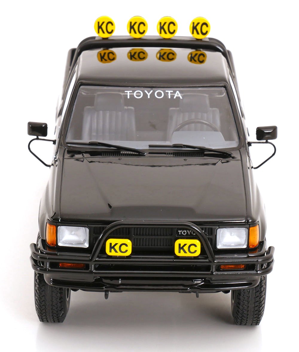 Toyota Hilux Xtra Cab 4x4 1985 Back to the Future III black 1:18 KK Scale