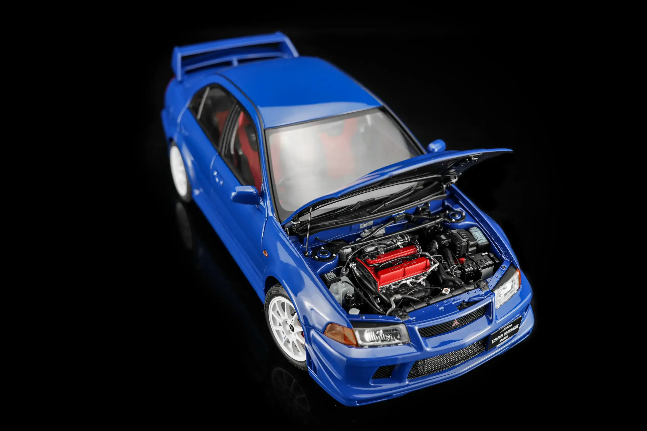 Mitsubishi Lancer EVO VI GSR Tommy Makinen Edition 2000 blue 1:18 Motorhelix