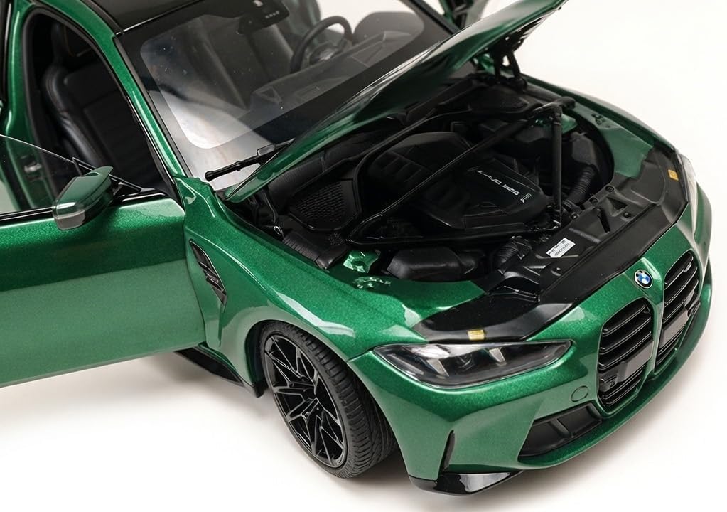 BMW M4 2024 green metallic 1:18 Minichamps 