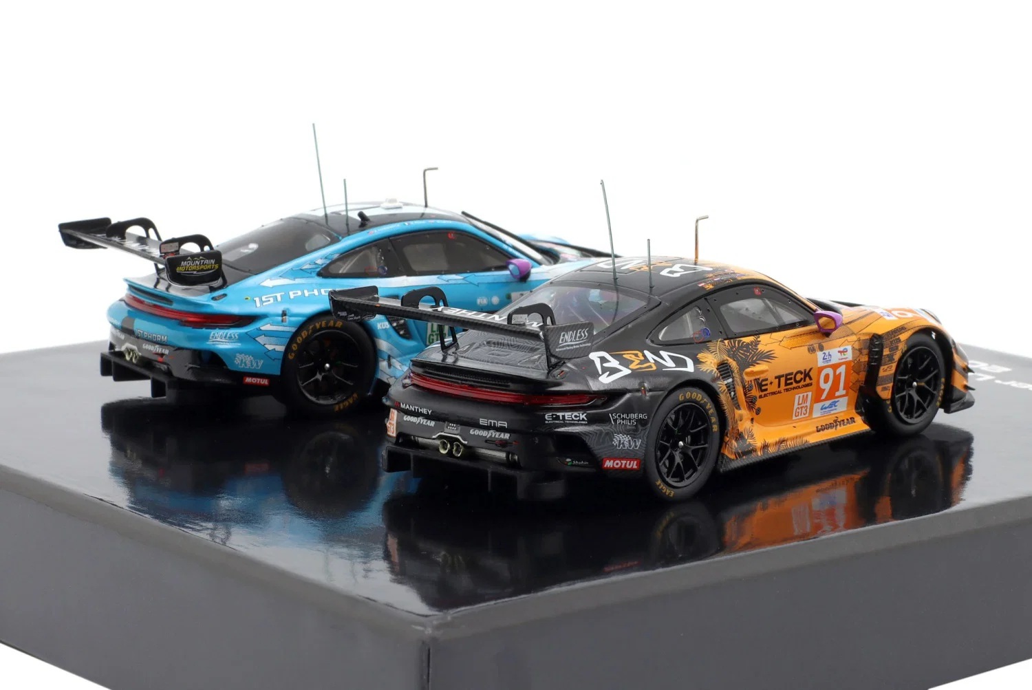 2 Cars Set: Porsche 911 GT3 R Winner LMGT3 Class 24H Le Mans 2024 & 2025 1:43 Ixo Models