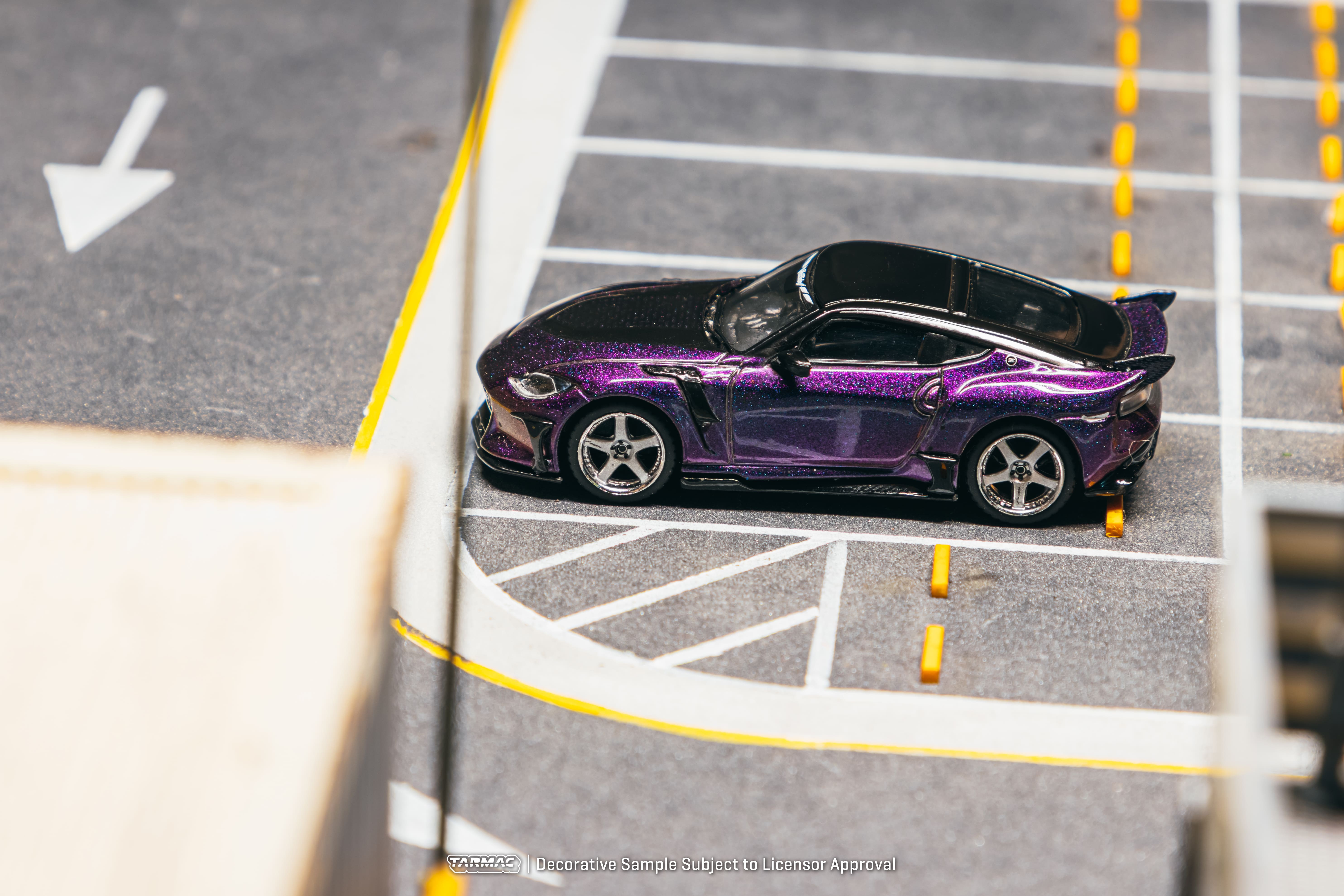 Nissan Veilside FFZ400 Fairlady Z 2025 chameleon purple 1:64 Tarmac