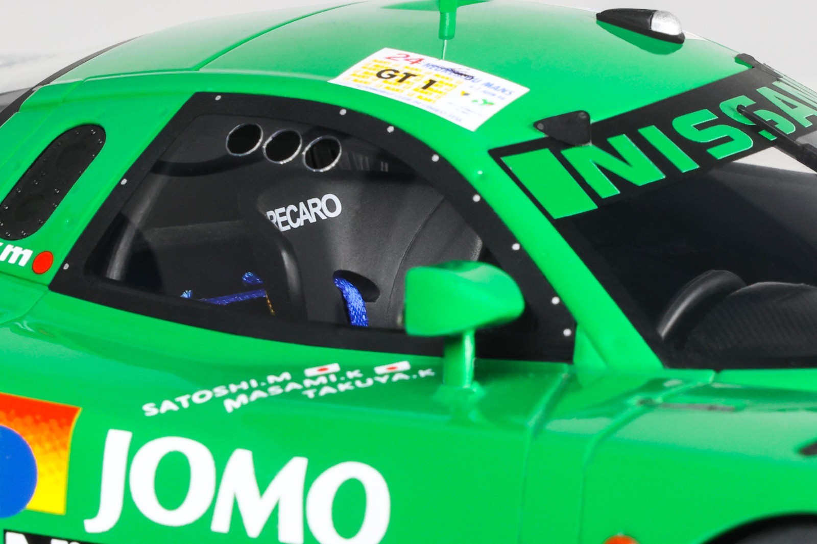 Nissan R390 GT1 #33 Le Mans 1998 1:18 GT Spirit