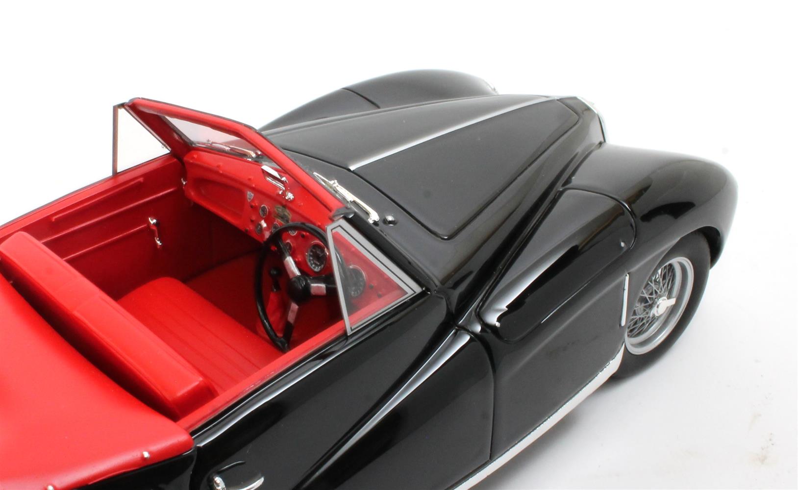 Aston Martin 2L Sports Spider Cabriolet Open 1949 black 1:18 Cult Scale Models