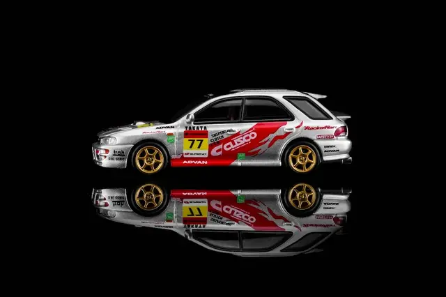 Subaru Impreza VI WRX STi SW Station Wagon #77 Cusco Livery 2003 silver 1:64 Motorhelix