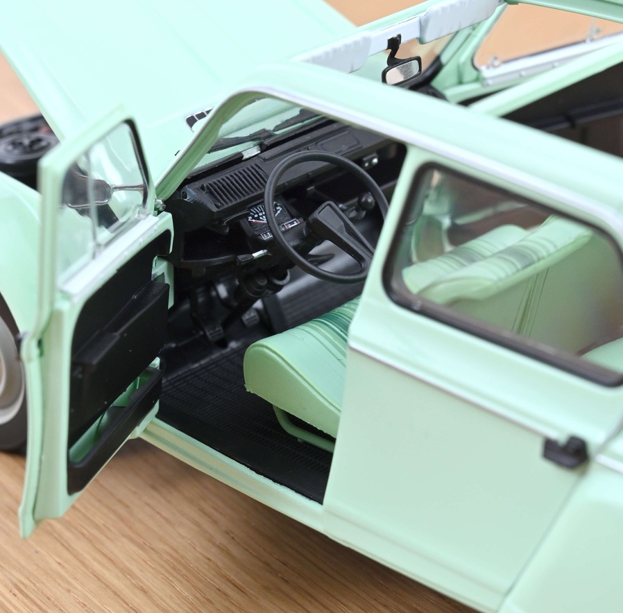 Citroën Dyane 6 1983 jade green 1:18 Norev