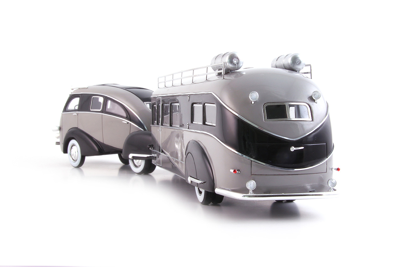 Zephir Land Yacht 1936 grey/black 1:43 AutoCult