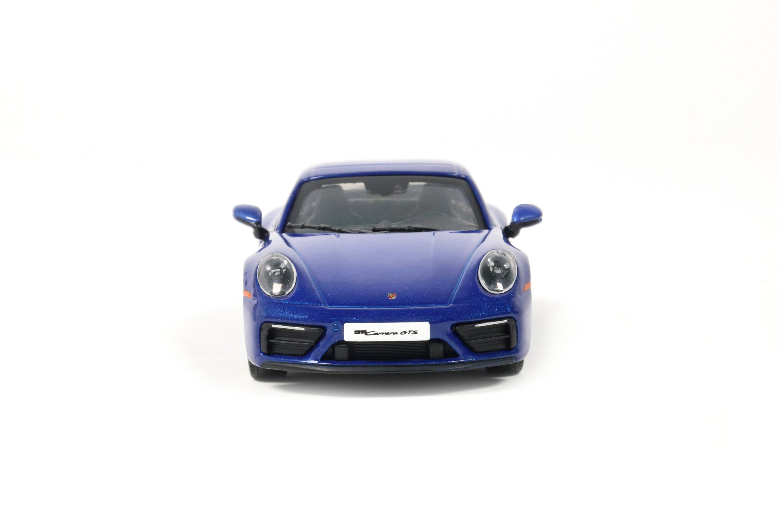 Porsche Carrera 4 GTS 992 blue 1:43 Solido