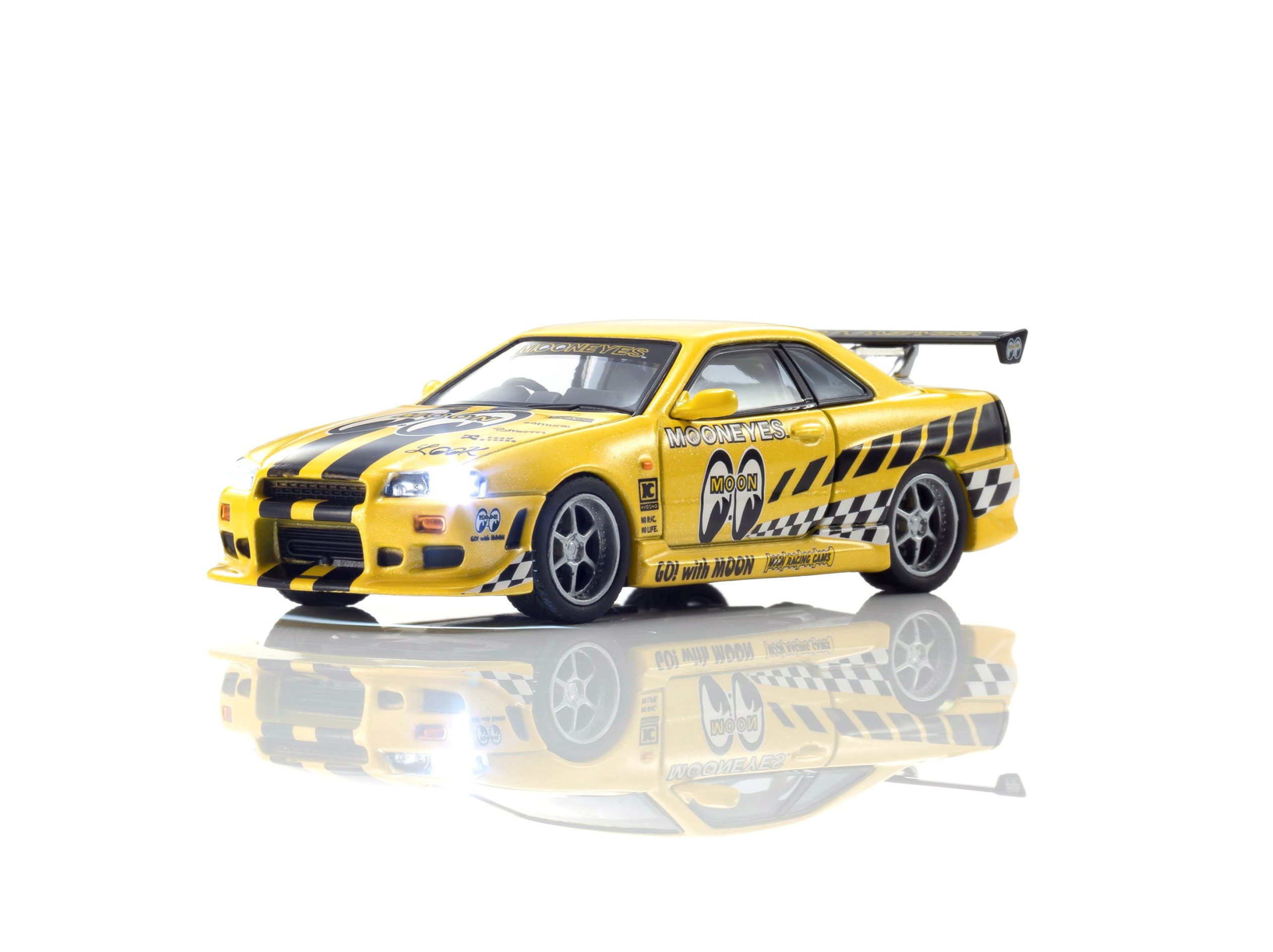 Nissan Skyline GT-R (R34) *Mooneyes 2* 2026 With Led 1:64 Kyosho