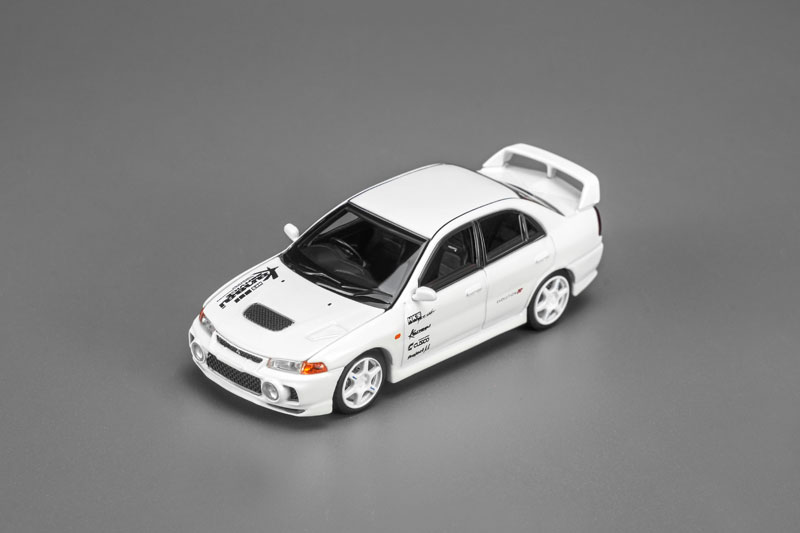 Mitsubishi Lancer GSR Evolution IV Turbo 1999 Kansai Livery white 1:64 Motorhelix 