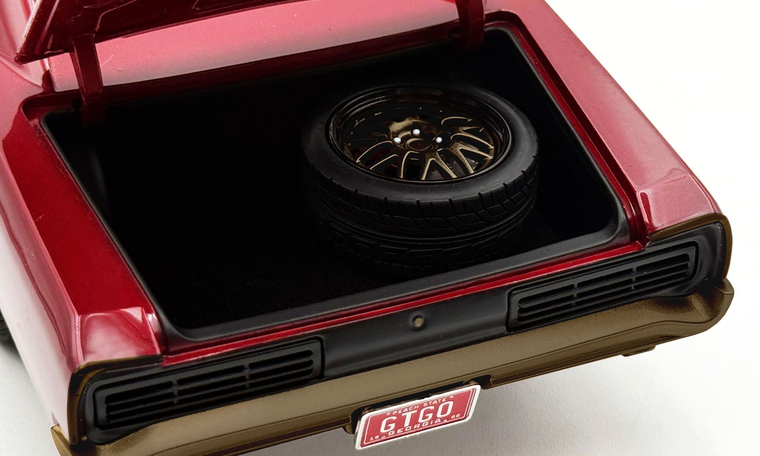 Pontiac GTO Street Fighter Coupe 1966 red/gold 1:18 Acme Diecast