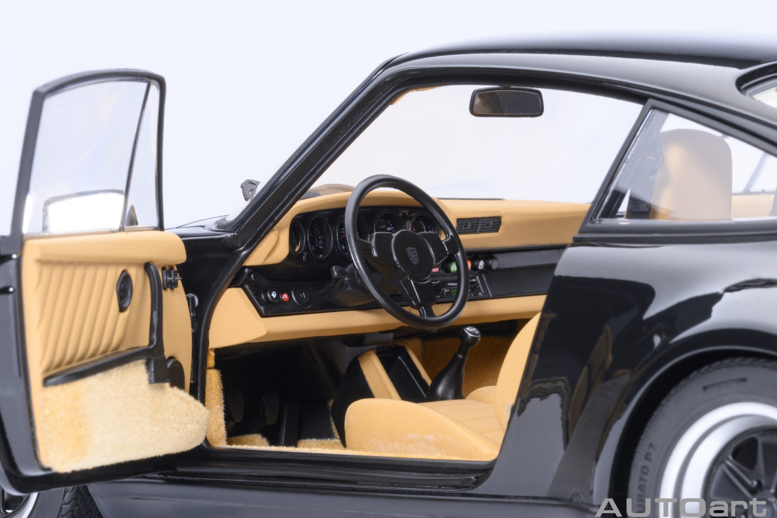 Porsche 911 930 Turbo 3.0 black 1:18 AUTOart