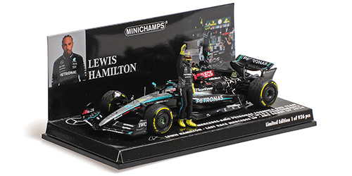 Mercedes-AMG Petronas F1 Team W15 E Performance #44 L.Hamilton Abu Dhabi GP 2024 with Figurine - Last Race Mercedes GP 1:43 Minichamps