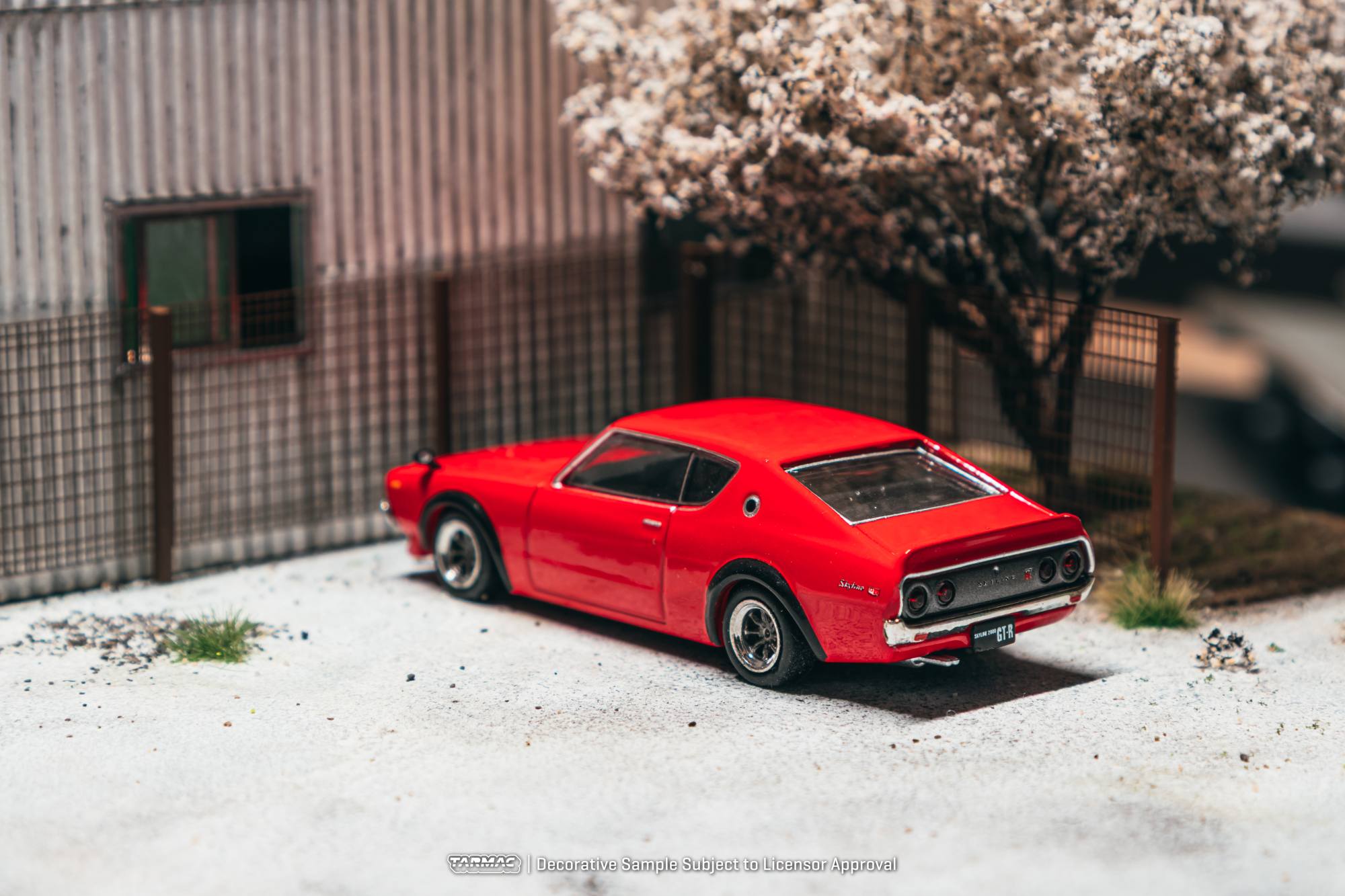 Nissan Skyline 2000GT-R (KPGC110) red 1:64 Tarmac