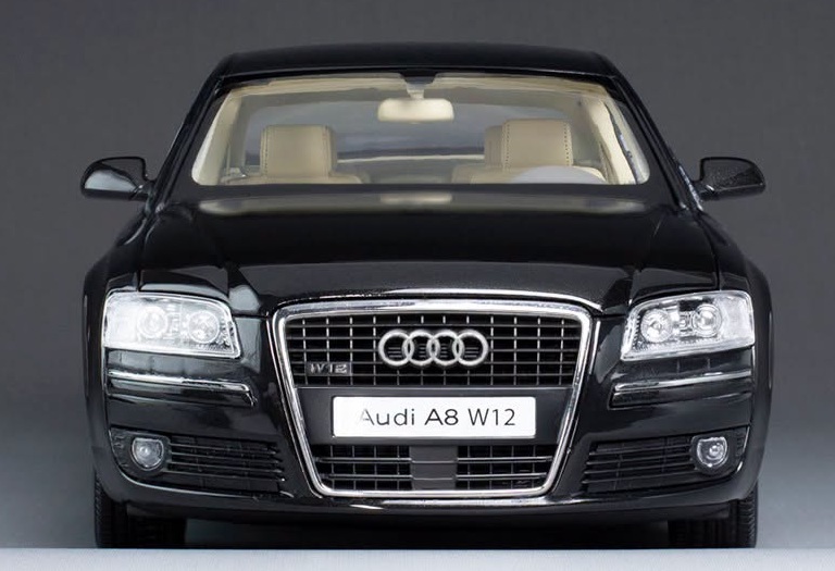 Audi A8 D3 6.0L W12 2008 black 1:18 Sun Star