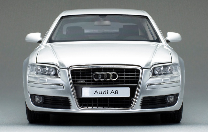 Audi A8 D3 4.2L TDi 2008 silver 1:18 Sun Star