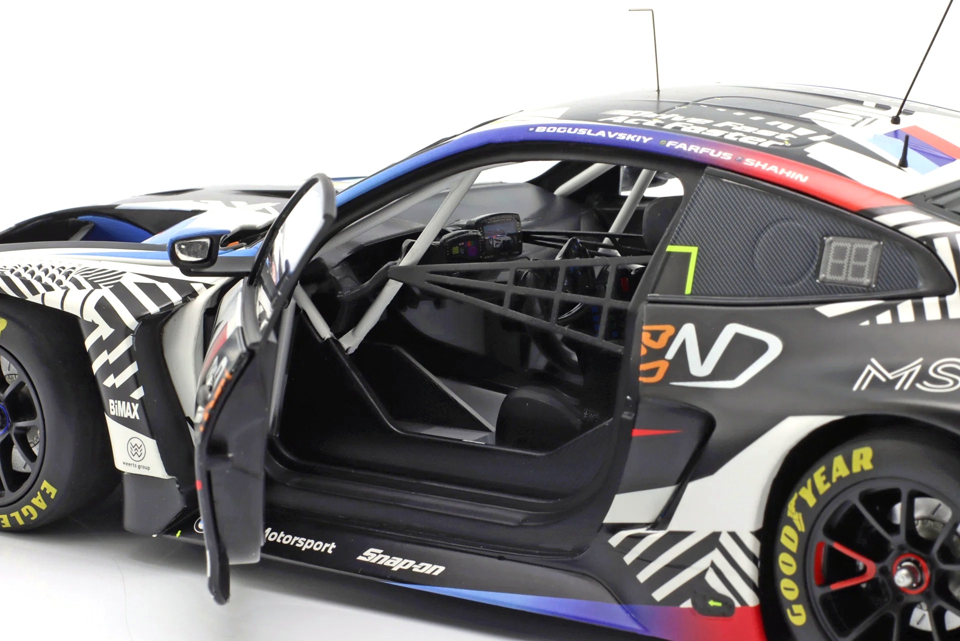 BMW M4 GT3 Evo #31 Boguslawski/ Farfus/ Shahin 8th 24h LeMans 2025 1:18 Minichamps