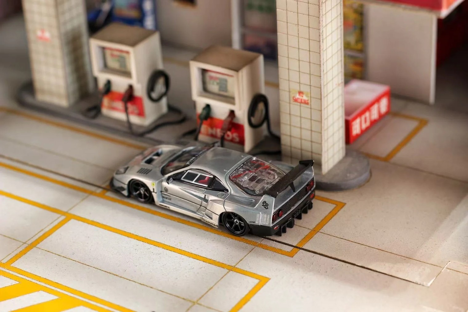 Ferrari F40 *ZAMAC* silver 1:64 Street Weapon