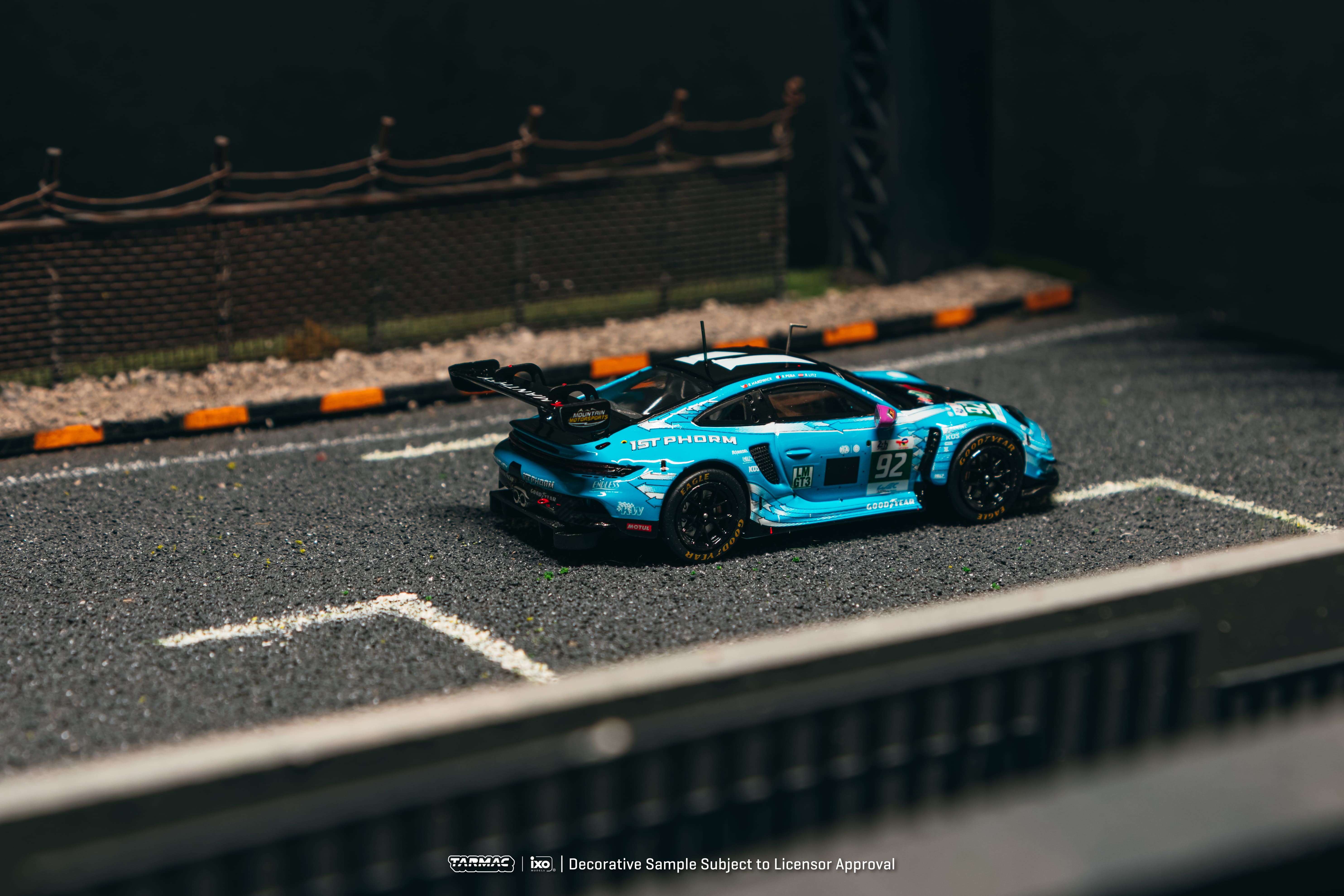 Porsche 911 GT3 R (992) Manthey 1st Phorm #92 R.Hardwick/R.Lietz/R.Pera Winner Of LMGT3 24 Hours Of Le Mans 2025 1:64 Tarmac