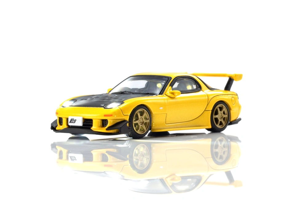 Mazda RX-7 (FD) *Initial D* 1995 With Led yellow/black 1:64 Kyosho