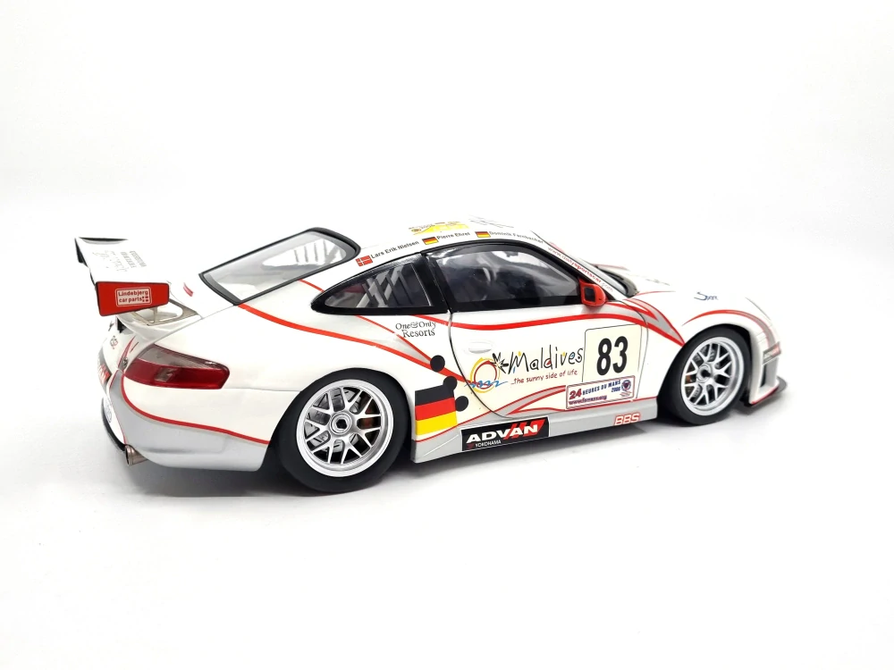 Porsche 911 (996) GT3 RSR #83 Nielsen/Ehret/Farnbacher 24h Le Mans 2006 1:18 Minichamps