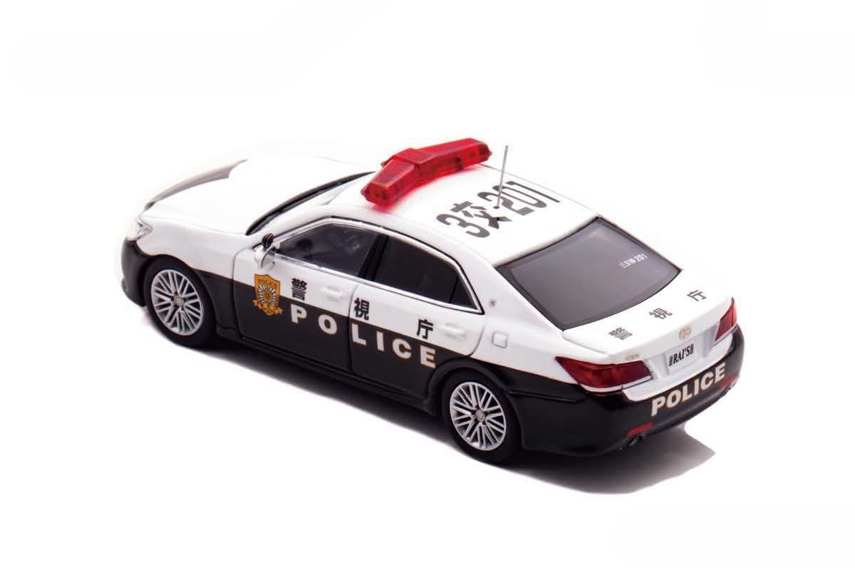 Toyota Crown Athlete (GRS214) Traffic Police Car Tokyo MPD white/black 1:64 Rai's