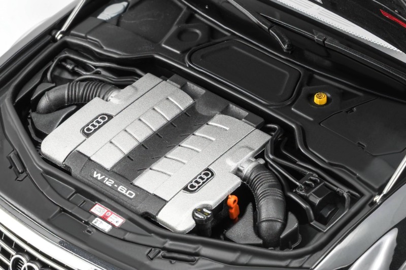 Audi A8L D3 6.0L W12 Quattro 2005 black 1:18 Motorhelix