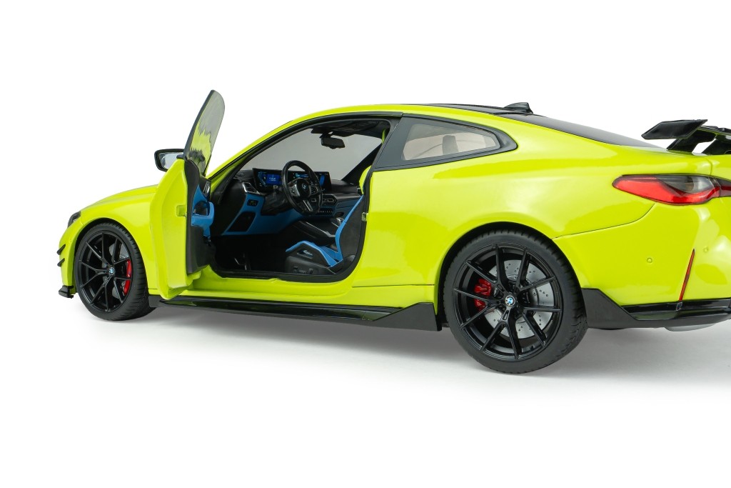 BMW M4 Performance Parts 2025 Sao Paolo yellow 1:18 Solido