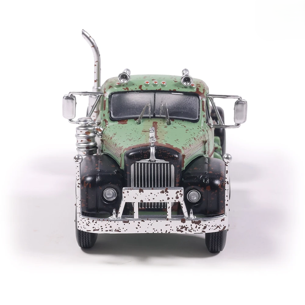 Mack B61 1953 rusty green/black 1:64 Ixo America