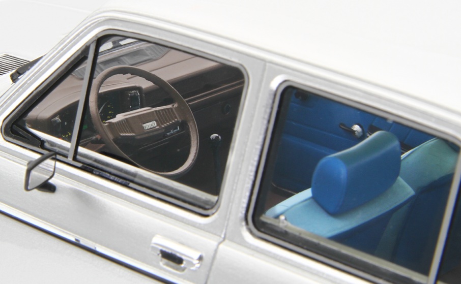 Fiat 128 1100 CL 1976 grey metallic 1:18 Laudoracing Model
