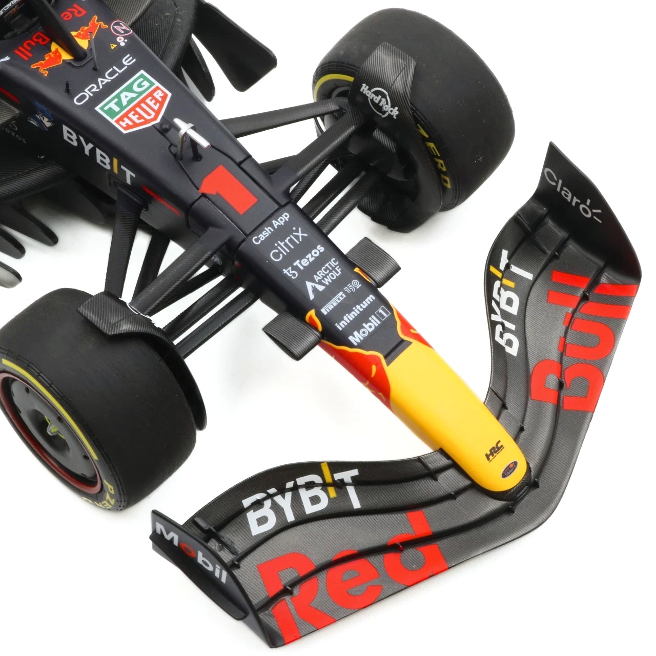 Oracle Red Bull Racing RB18 #1 M. Verstappen Winner Abu Dhabi GP 2022 1:18 Minichamps