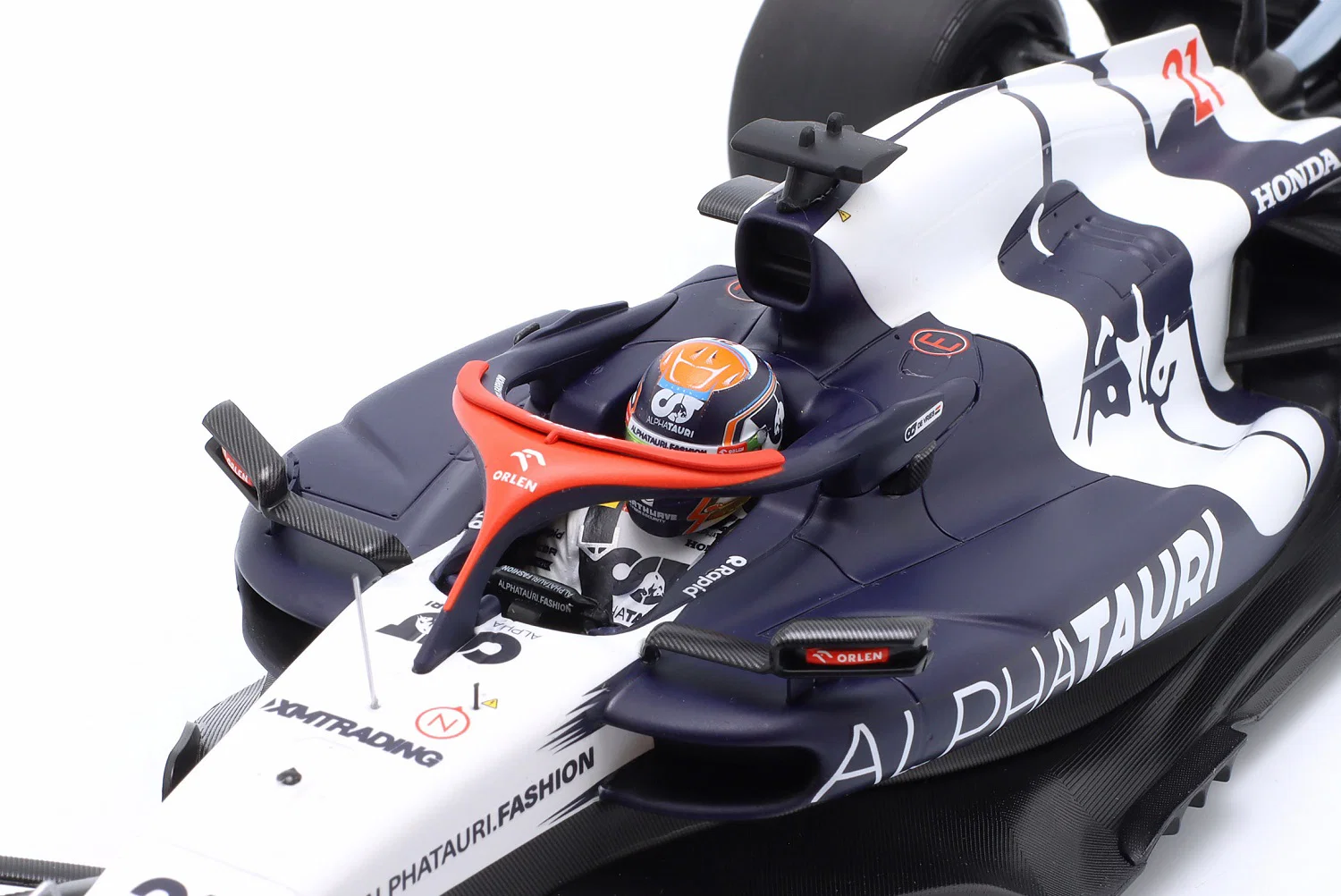 Scuderia Alphatauri AT04 Nyck de Vries 2023 1:18 Minichamps 