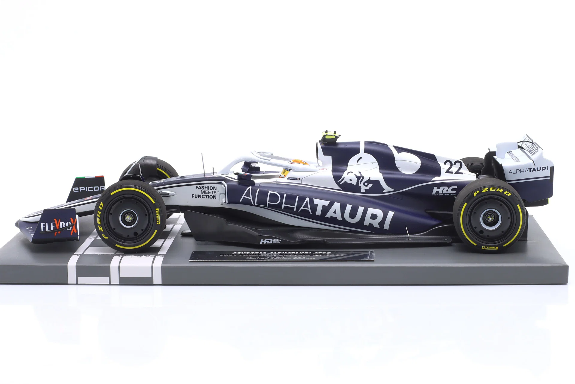 Scuderia Alphatauri AT03 #22 Y.Tsunoda Bahrain GP 2022 1:18 Minichamps