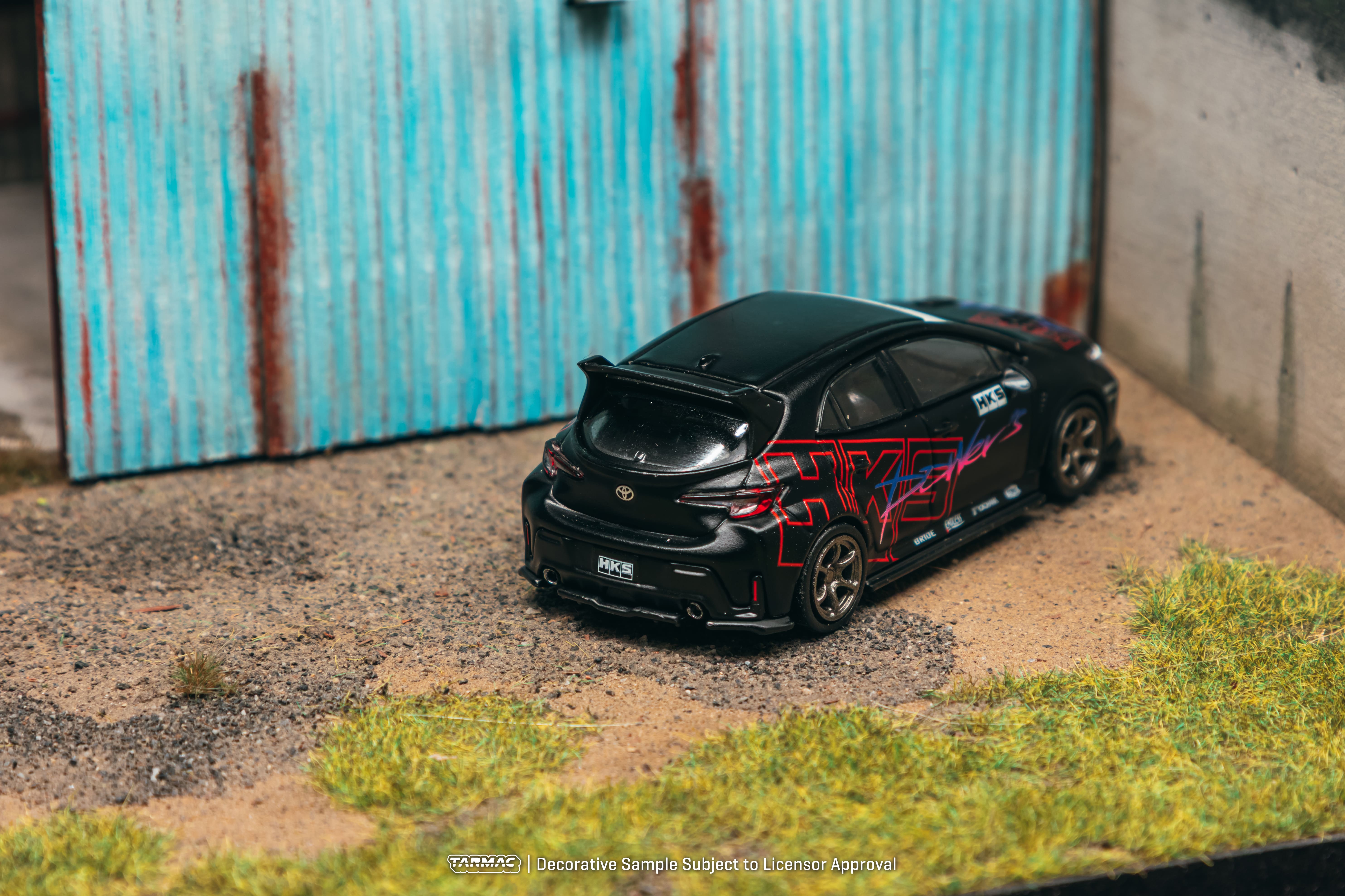 Toyota Corolla GR 2025 *HKS* chrome black 1:64 Tarmac
