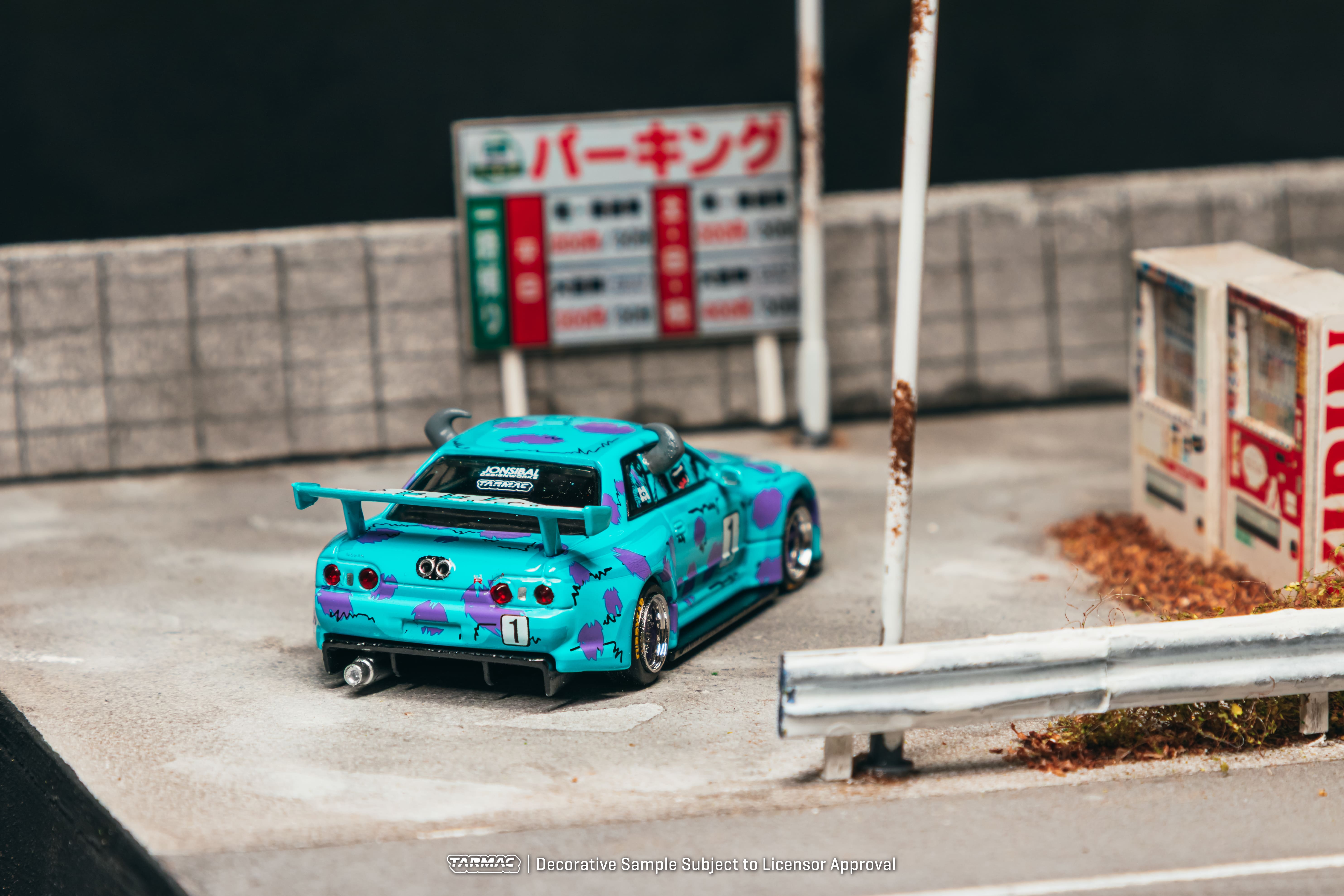 Nissan Skyline (R32) Widebody Designed By Jon Sibal *Sulley* blue/purple 1:64 Tarmac