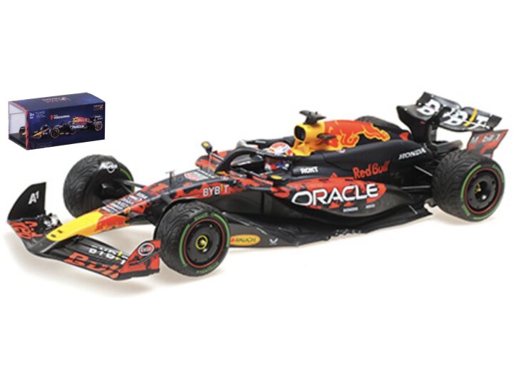Red Bull RB20 #1 M.Verstappen F1 2024 Silverstone with Helmet 1:43 Bburago