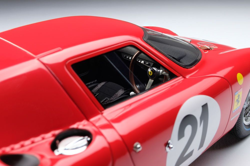 Ferrari 250 #21 J.Rindt/M.Gregory Winner 24 hours of Le Mans 1965 1:18 Amalgam