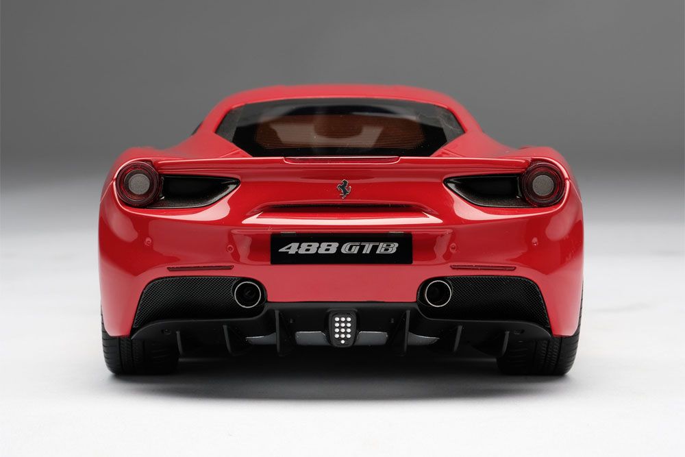 Ferrari 488 GTB red 1:18 Amalgam