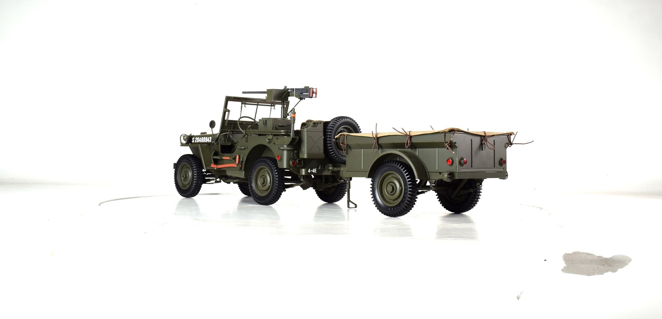 Jeep Willys with Trailer 1943 olive 1:8 Premium X 