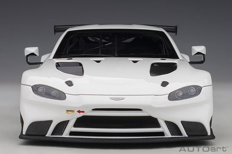 Aston Martin Vantage GTE Le Mans PRO 2018 white 1:18 AUTOart
