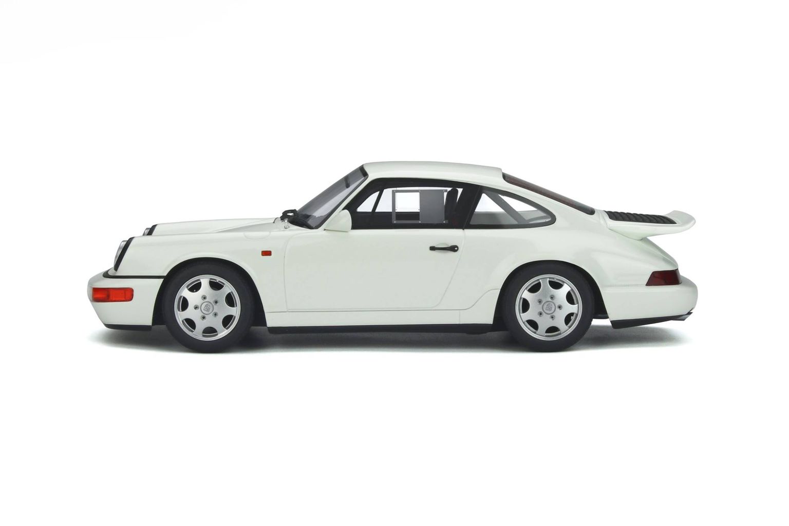 Porsche 911 964 Carrera 4 Lightweight 1991 Grand Prix white 1:18 GT Spirit