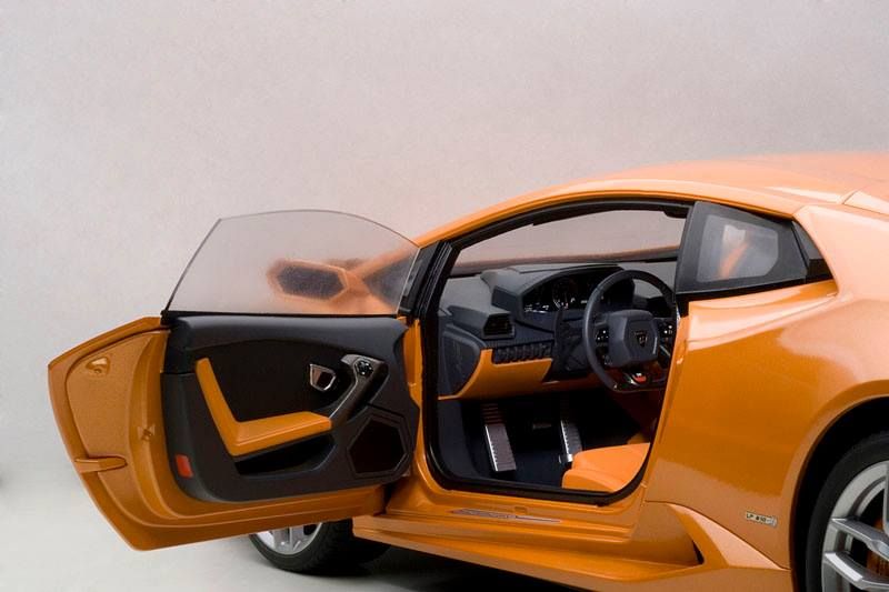 Lamborghini Huracán LP610-4 2014 pearl orange 1:12 AUTOArt