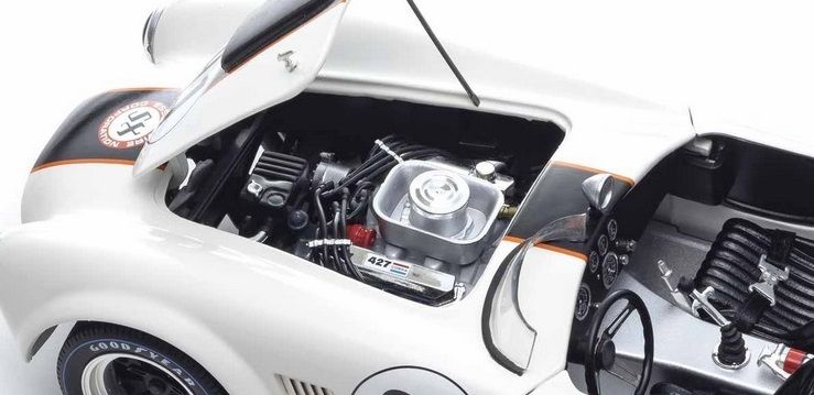 Ford Shelby Cobra 427 S/C Spider Essex Wire #91 S.Scott 500Km Bridgehampton 1965 1:18 Kyosho