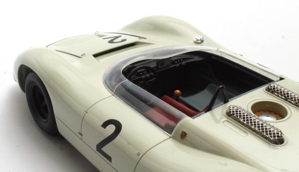 Porsche 910-8 Bergspider #2 1967 1:18 Matrix Scale Models