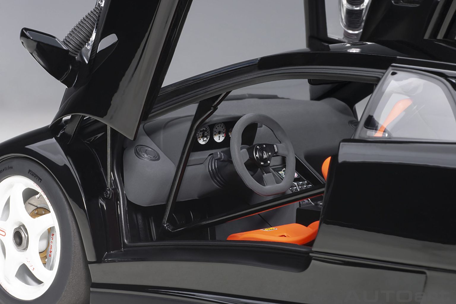 Lamborghini Diablo SV R 1996 deep black 1:18 AUTOart