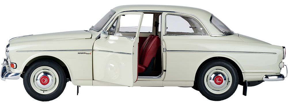 Volvo 122S (Kit) with Sound & Light cream 1:8 Ixo Models 