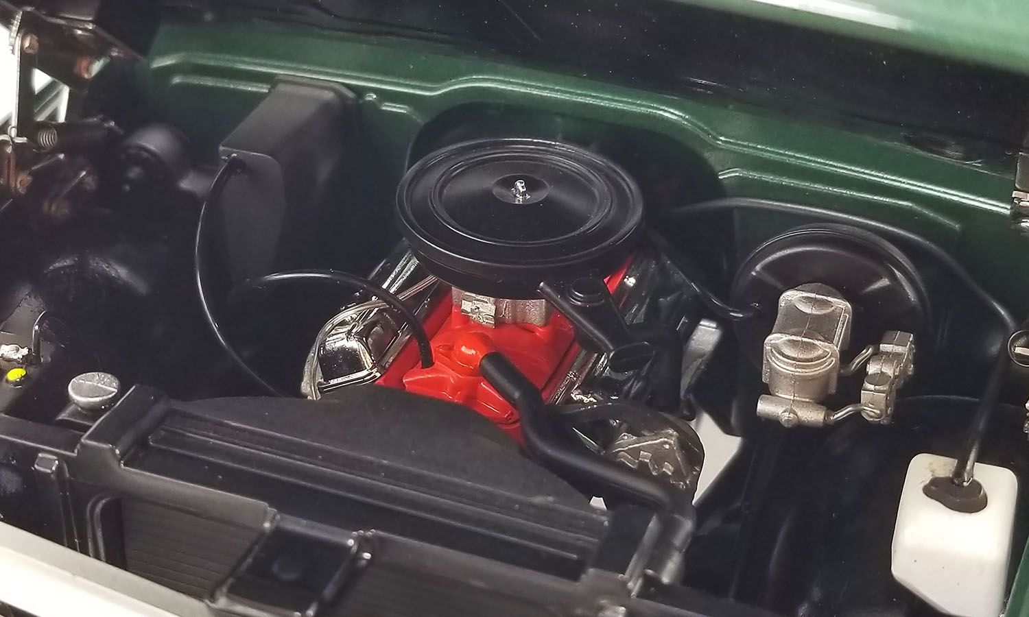 Chevrolet K5 Blazer All New 33inch Tires & Wagon Wheels 1970 green 1:18 Acme Diecast