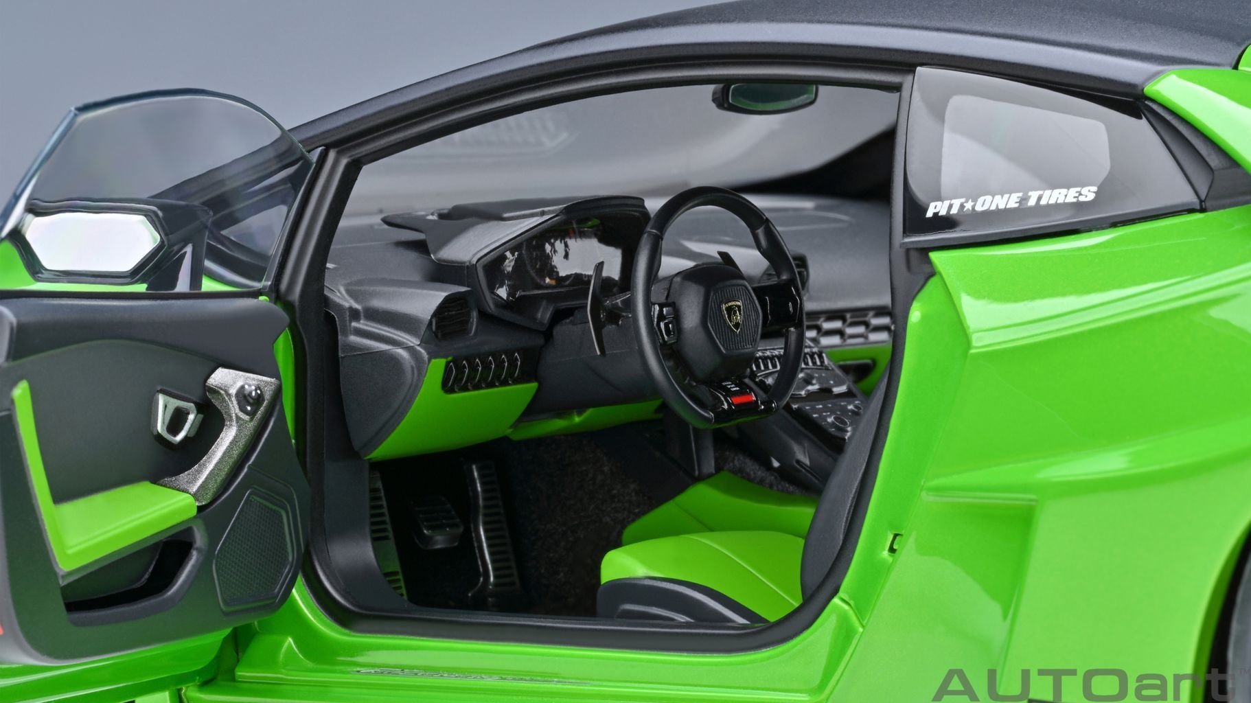 Liberty Walk LB Silhouette Works Lamborghini Huracan GT 2019 pearl green 1:18 AUTOart