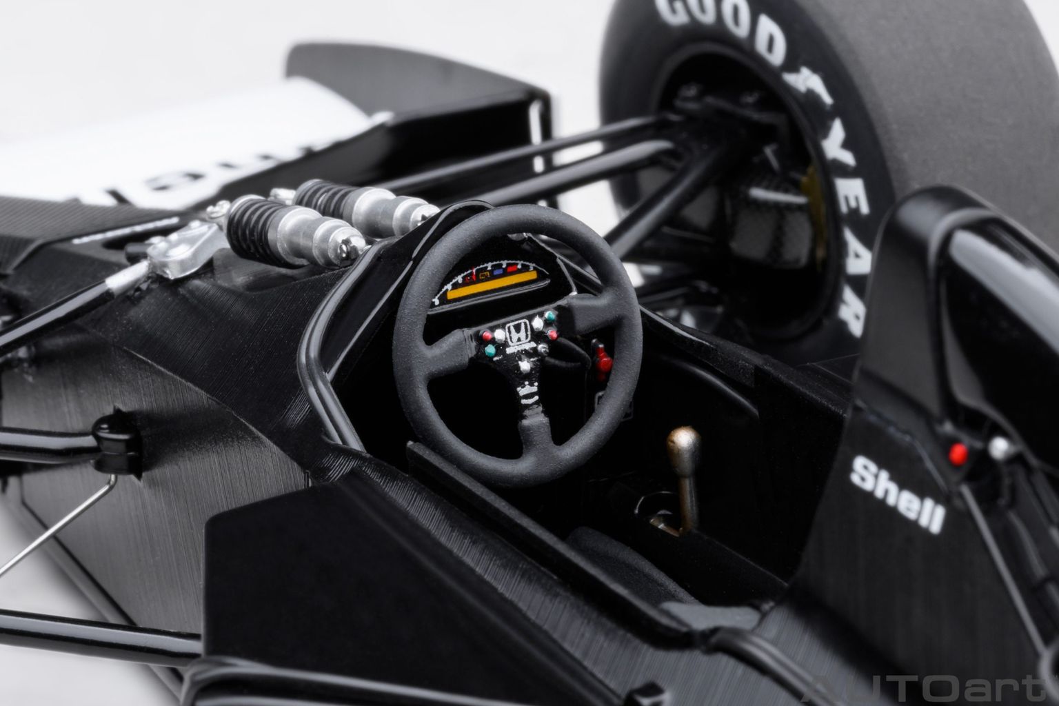 McLaren Honda MP4/6 #1 A.Senna Japanese GP 1991 with McLaren Logo 1:18 AUTOart