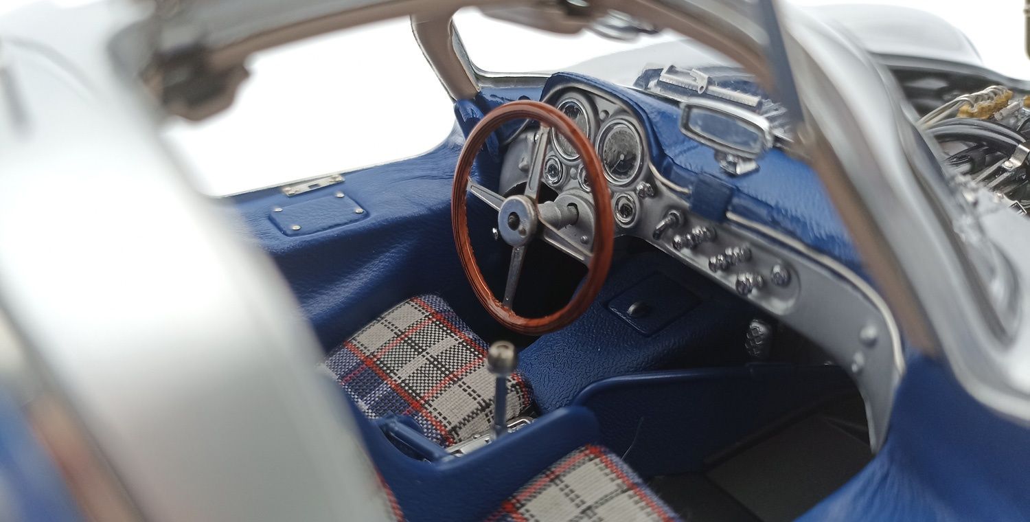 Mercedes-Benz 300 SLR Coupe #15 Großer Preis von Schweden 1955 1:18 CMC